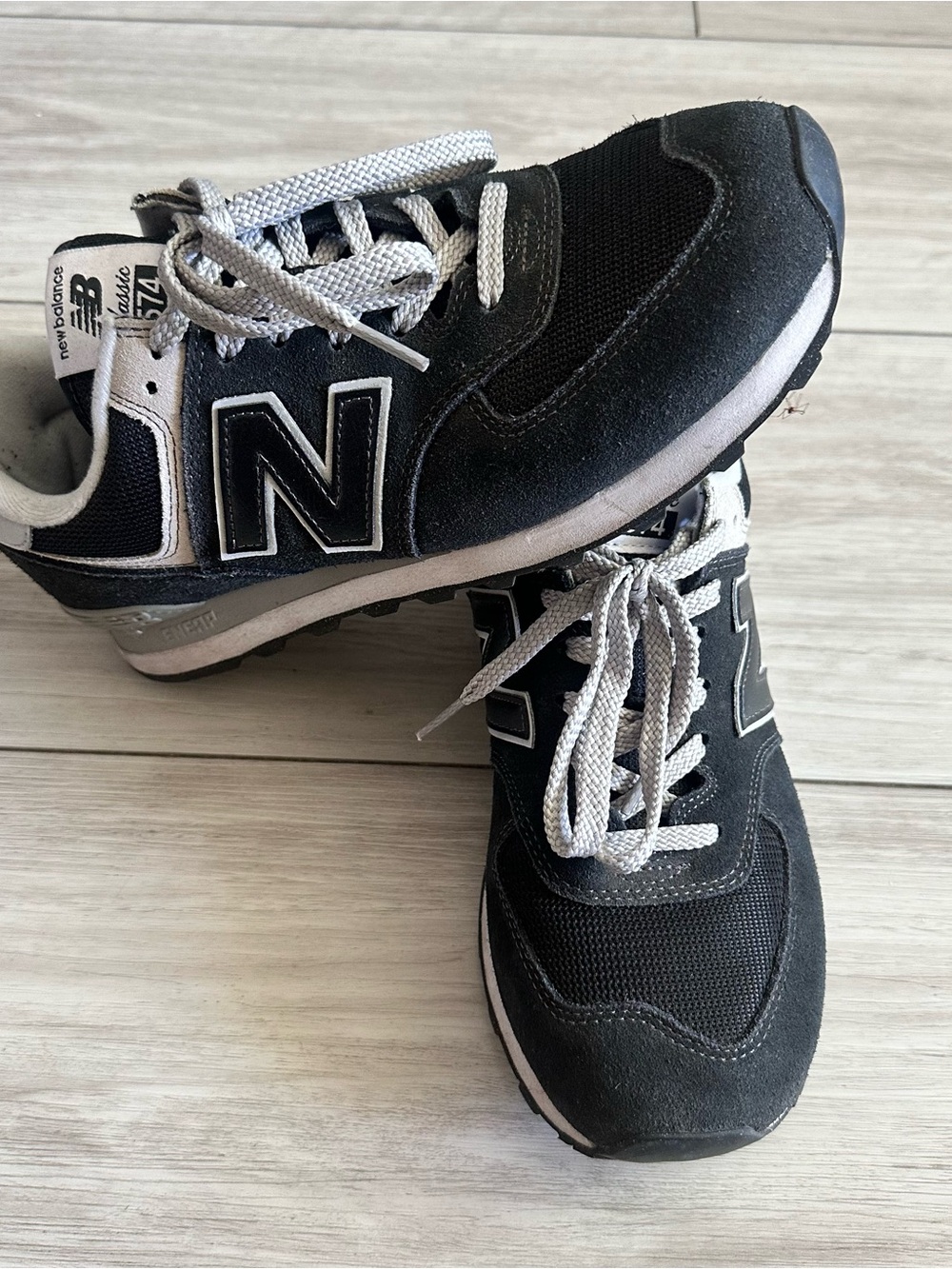 New Balance 574 – Men’s Size 10